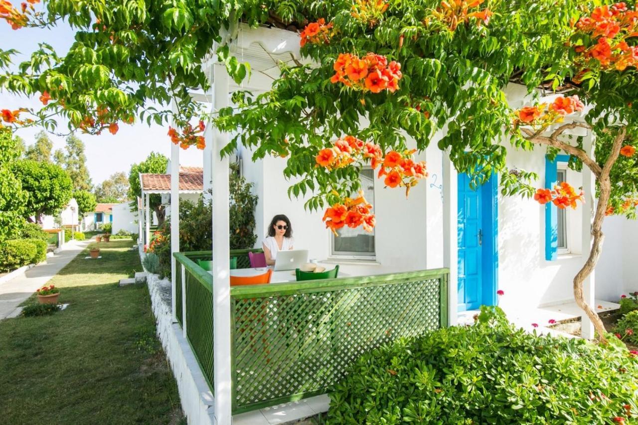 Hotel Teos Ormanci Tatil Koyu Seferihisar Zewnętrze zdjęcie
